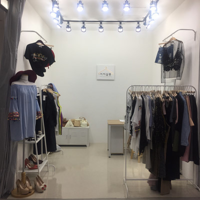 <b><p>Daily zipper pocket Osamu bule shod bag Women's</p></b><b><p>デイリーファスナーポケットバケットショルダーバッグ女性レザー女子学生バッグの正方形20大方収納良い</p></b><br /><br /><p align='center'>