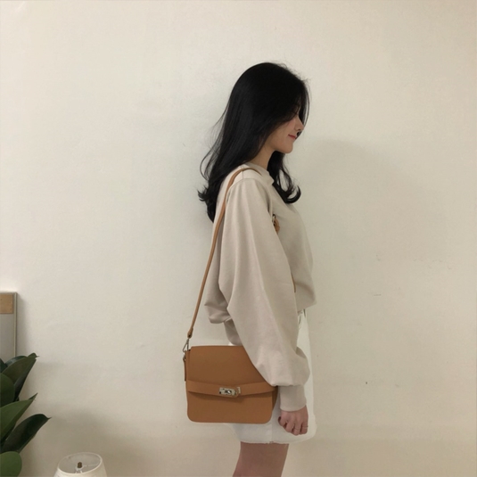 <b><p>Merit Bag 3color Fmulation Market 20s Women</p></b><b><p>メリットバック3color製剤マーケット20代の女性四季カジュアルスーツバッグデイリーコーディネート</p></b><br /><br /><p align='center'>