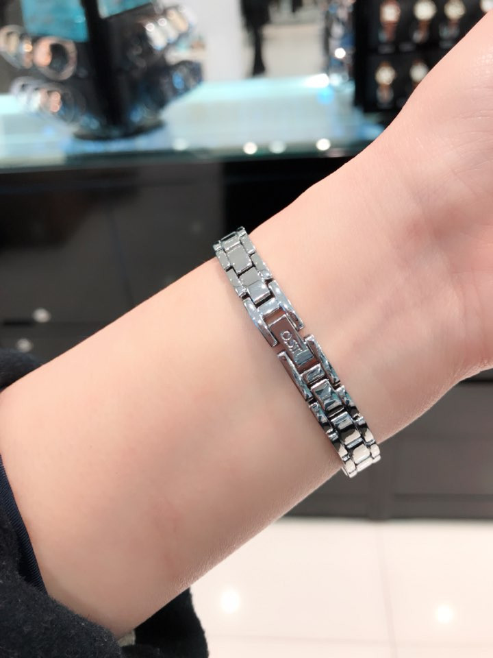 <b><p>OST Natural Modern Women's Met Wch OTW118312TPP</p></b><b><p>OST ナチュラルモダン女性メタル時計 OTW118312TPP 0SS 会社員のコーディネート</p></b><br /><br /><p align='center'>