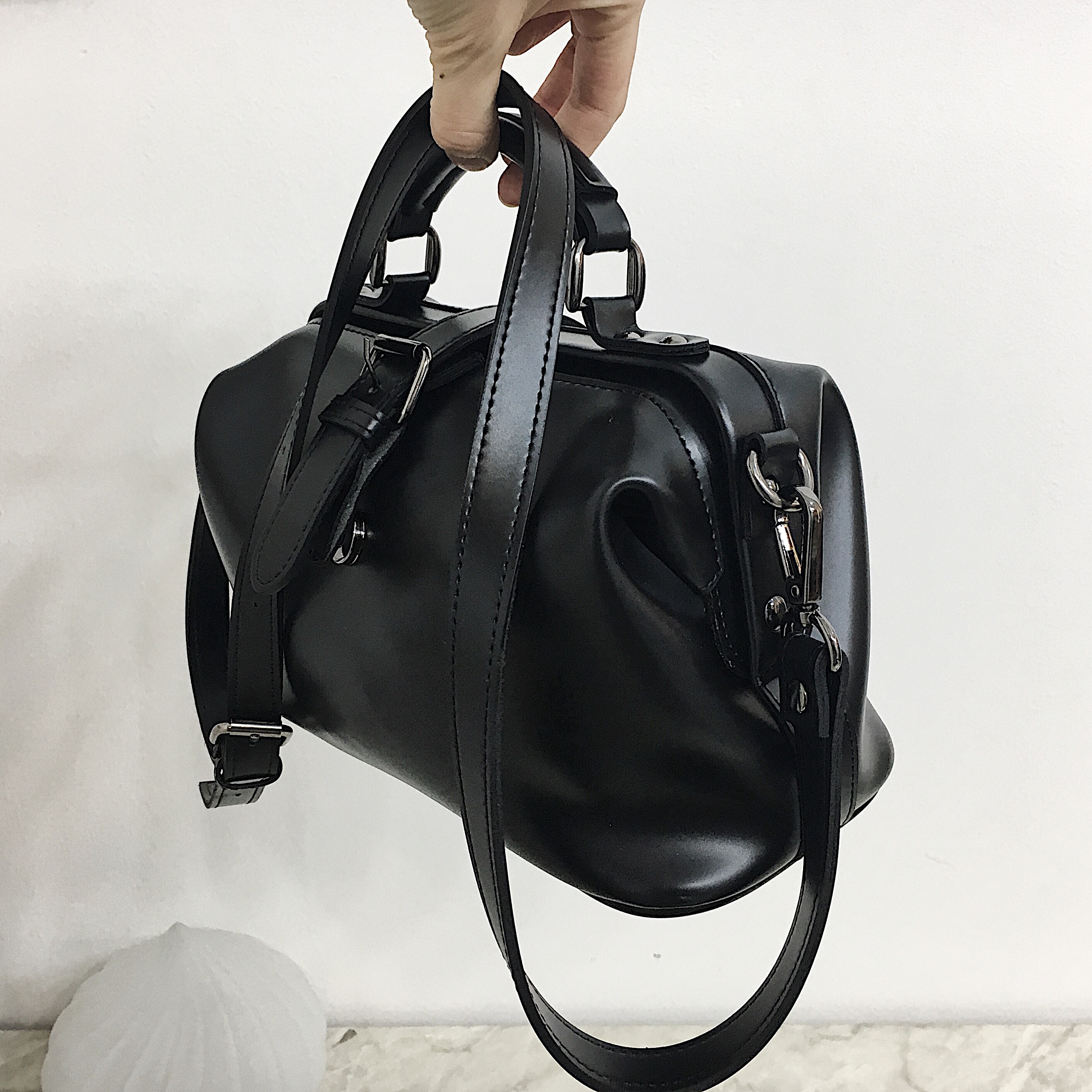 <b><p>moss vintage bton white no claic women stylish</p></b><b><p>mossヴィンテージボストンバッグモノクラシック女性スタイリッシュに見えるモダンユニークカジュアルバ</p></b><br /><br /><p align='center'>