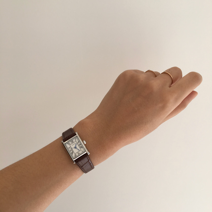 <b><p>Vintage Wrist Watch Easy gift real Mable</p></b><b><p>ヴィンテージ腕時計 簡単ギフト リアル あちこちマッチ可能 ユニークな 洗練された</p></b><br /><br /><p align='center'>