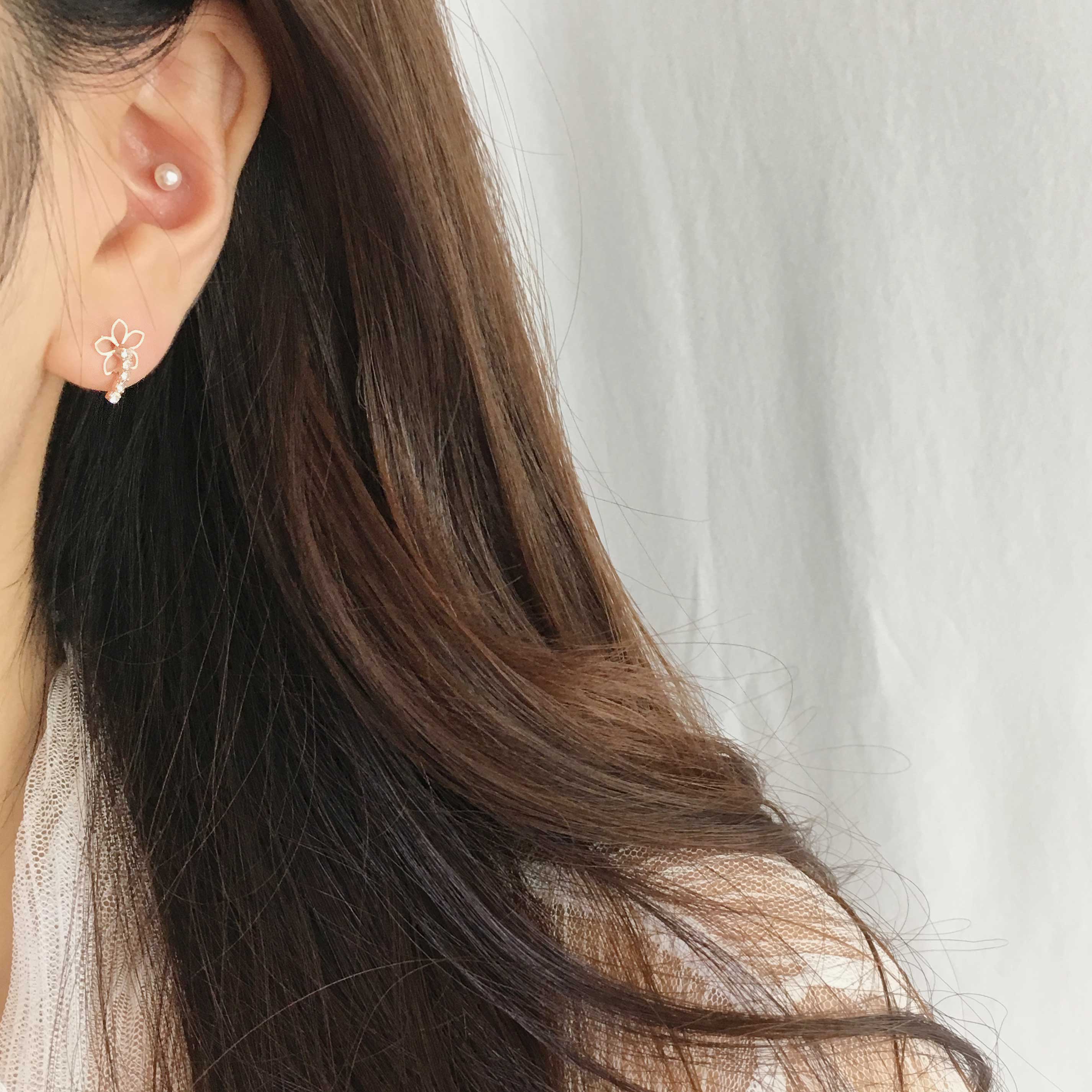 <b><p>daily flower Cubic Drop earring 14 pieces</p></b><b><p>デイリー フラワー キュービック ドロップ イヤリング 14ピース シンプルな セット</p></b><br /><br /><p align='center'>