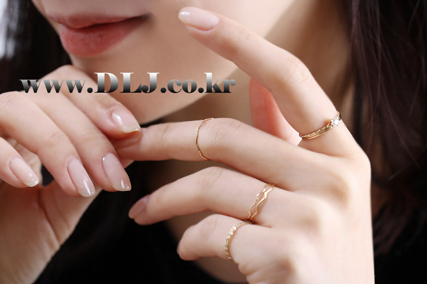 <b><p>14k thread ring Layed Cube cic Ace Guard</p></b><b><p>14k室リング 重ね着 クラウンキュービック エキ ガード</p></b><br /><br /><p align='center'>