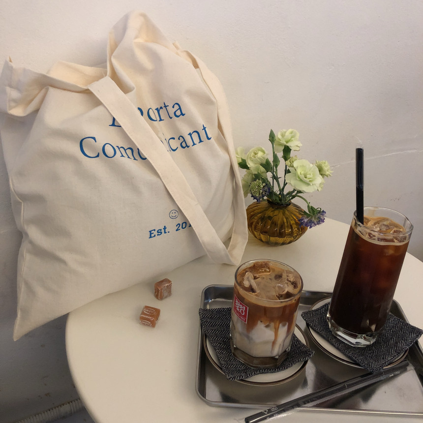 <b><p>La Porta Smile Eco Back Letter 에코백 레터링 스마일</p></b><b><p>とポルタスマイルエコバックレタリングLaporta 에코백 레터링 스마일</p></b><br /><br /><p align='center'>