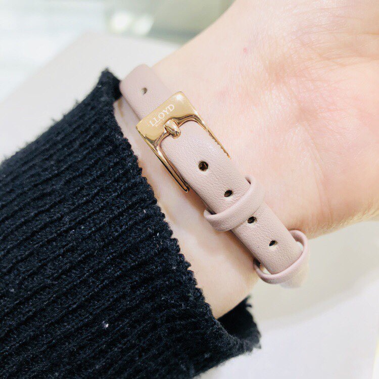 <b><p>Lloyd basic Simple round ather cck LL2G18302IGI</p></b><b><p>ロイド ベーシック シンプルラウンド レザー 時計 LL2G18302IGI ISL</p></b><br /><br /><p align='center'>