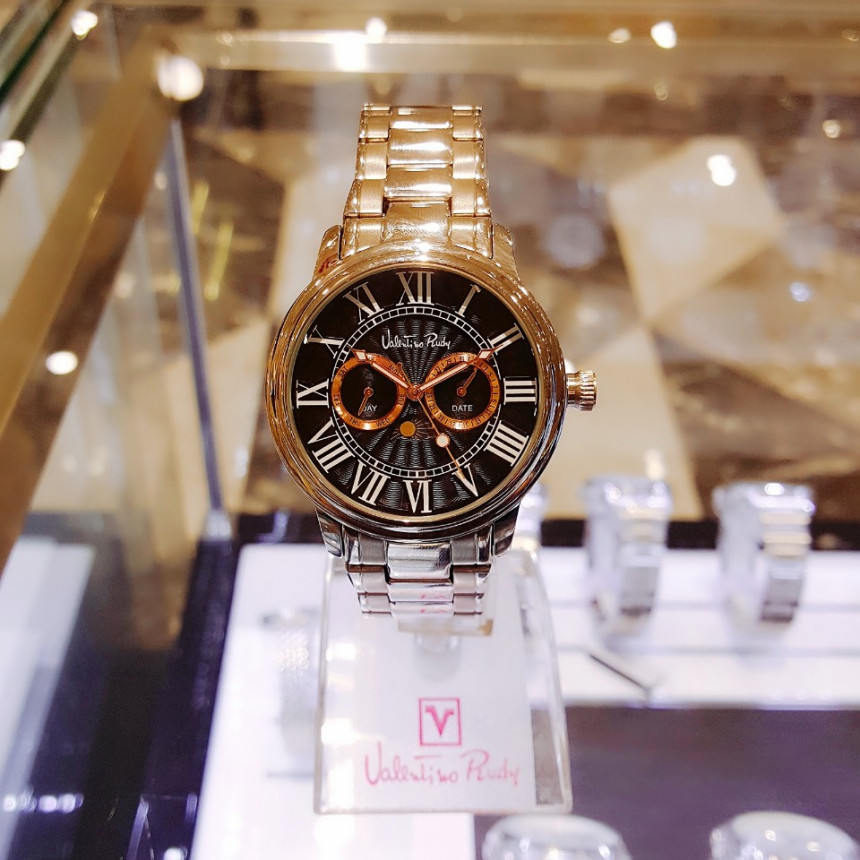 <b><p>Valentino Rudy clock VR035 BK WT Colge st</p></b><b><p>バレンチノルディ 時計 VR035 BK WT 大学生ファッション 豪華な 格式ある</p></b><br /><br /><p align='center'>