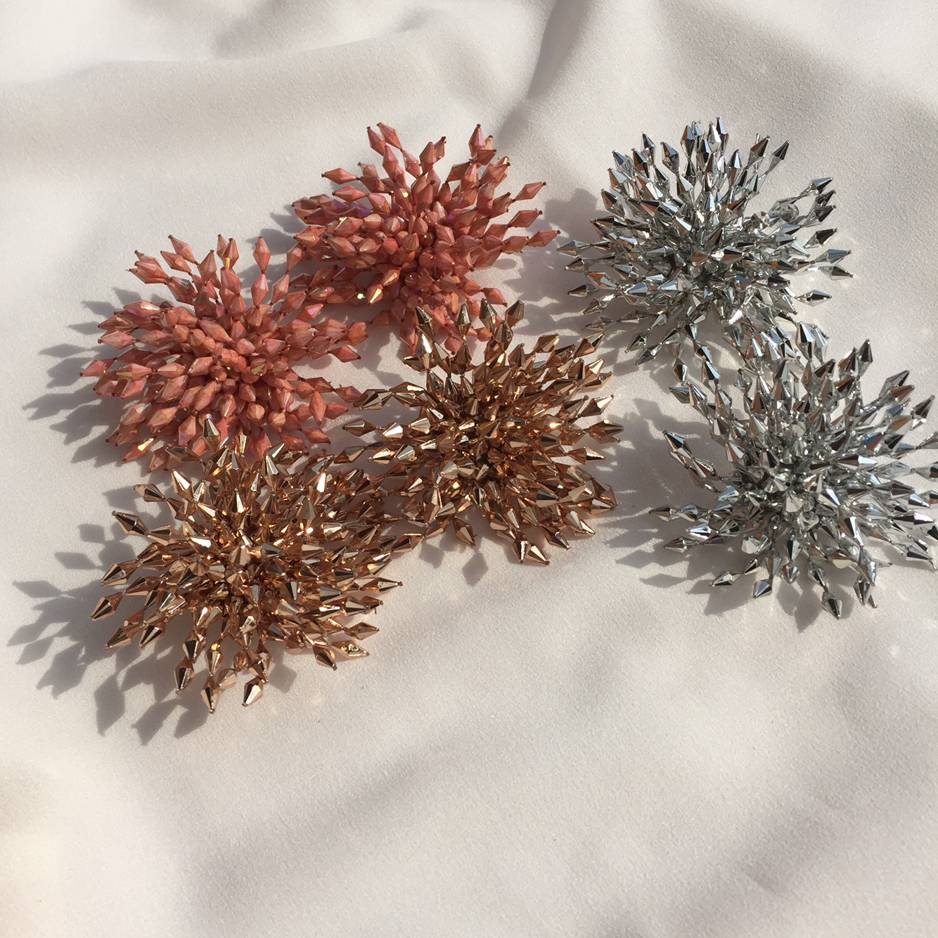 <b><p>Biz flower Kim Hee Sun, Na Yog st earrings</p></b><b><p>ビーズ フラワー キム・ヒソン、 ナヨンstピアス グィチ可能 ボールド 即日発送</p></b><br /><br /><p align='center'>