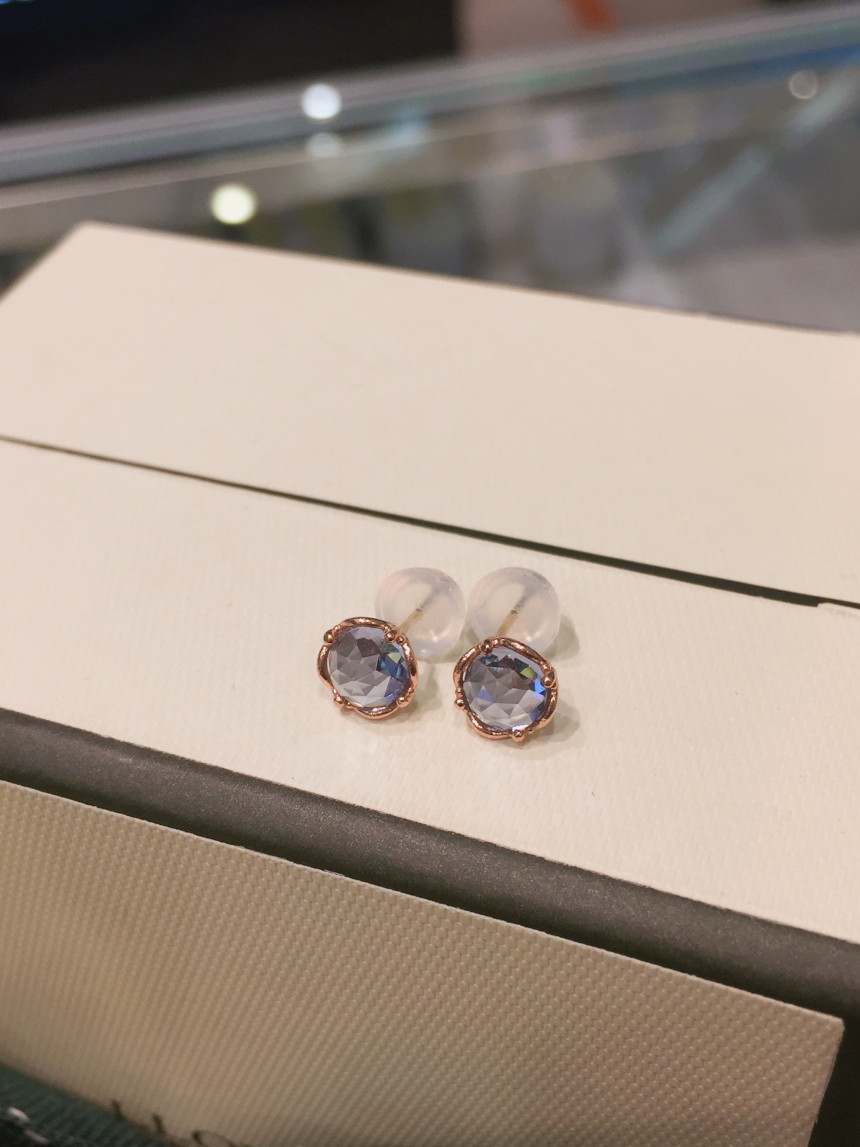 <b><p>Lloyd Rose Cut Birthstone earring LPTH4015</p></b><b><p>ロイド ローズカット 誕生石 イヤリング LPTH4015 20代の女性 車道女</p></b><br /><br /><p align='center'>