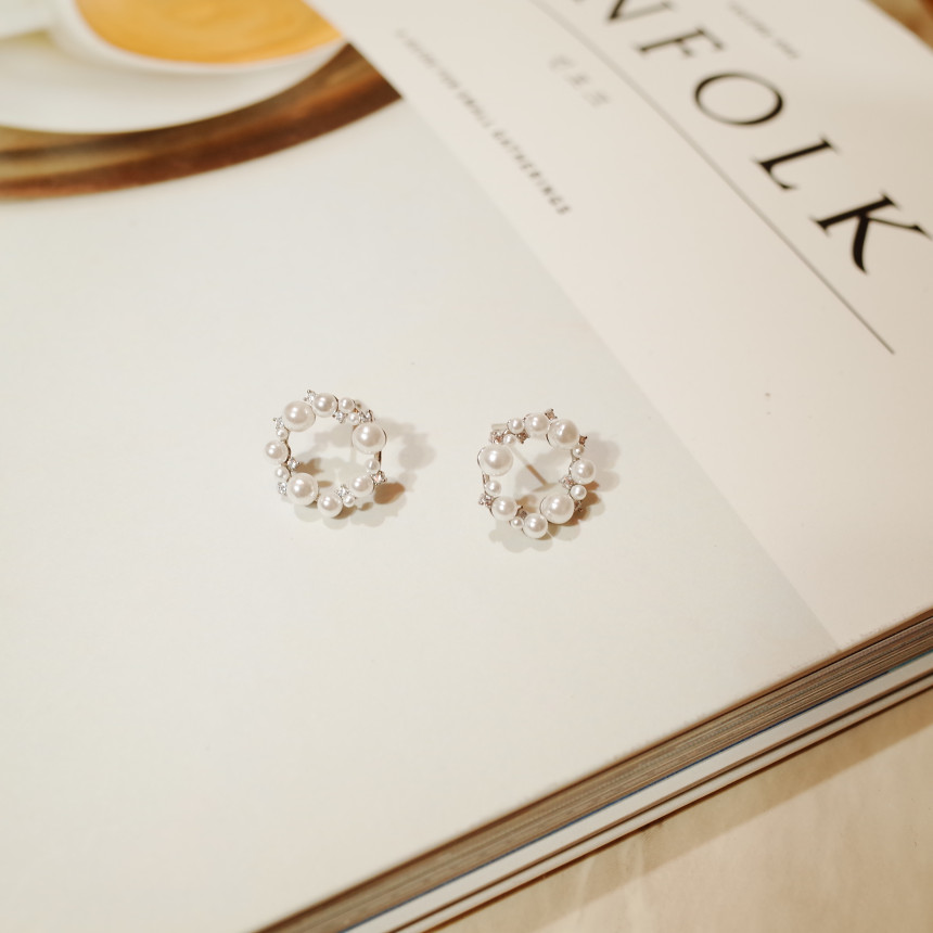 <b><p>Bubble Lee Pearl simp ring</p></b><b><p>バブルリー 真珠 シンプル イヤリング</p></b><br /><br /><p align='center'>