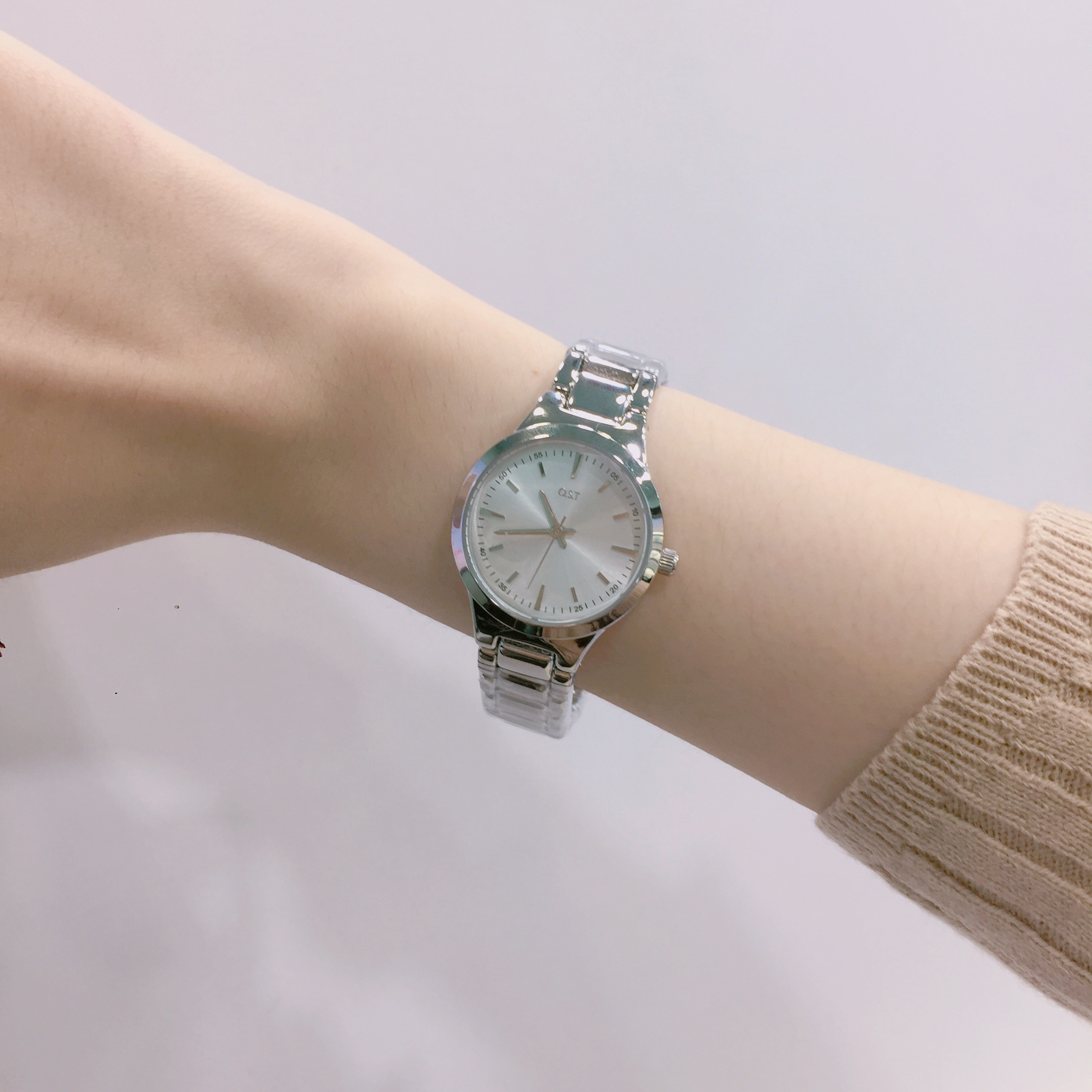 <b><p>OST Basic Couple Silver Metal Watch OTC118302TSS</p></b><b><p>OST ベーシックカップルシルバーメタル時計OTC118302TSS 22</p></b><br /><br /><p align='center'>