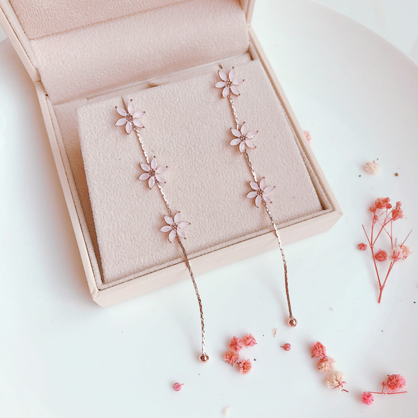 <b><p>Cherry Blossom spring ea A girlfend's</p></b><b><p>桜 春 イヤリング ガールフレンドの贈り物 誕生日 キュービック ストーン ピンク</p></b><br /><br /><p align='center'>
