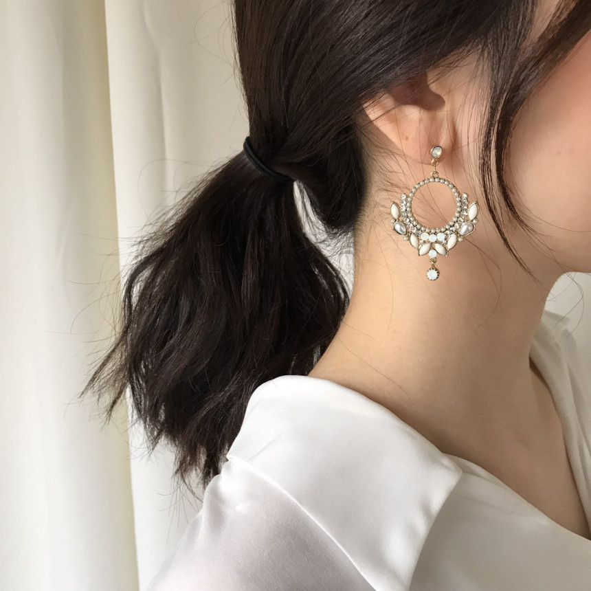 <b><p>Vermatt Cubic chandeli Drop Earrings Feme</p></b><b><p>空マット キュービック シャンデリア ドロップイヤリング フェミニンコーディネート</p></b><br /><br /><p align='center'>