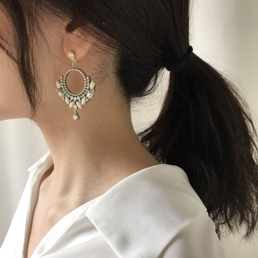 <b><p>Vermatt Cubic chandeli Drop Earrings Feme</p></b><b><p>空マット キュービック シャンデリア ドロップイヤリング フェミニンコーディネート</p></b><br /><br /><p align='center'>