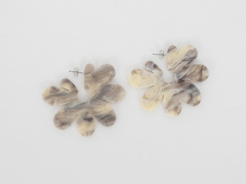 <b><p>isy earing Dres Ea styl Emotional imula casu</p></b><b><p>デイジー イヤリング ワンピースにも似合う 簡単スタイ 女心を刺激 カジュアル 個性満点</p></b><br /><br /><p align='center'>