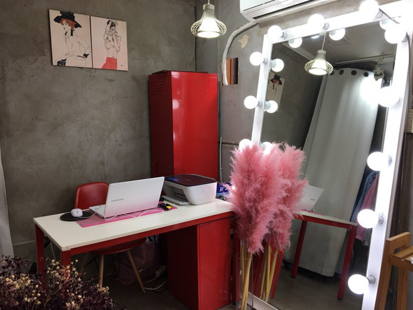 <b><p>Leather strap Eco-back Solid canvas Bl Stysh</p></b><b><p>レザーストラップエコバッグ硬いキャンバス黒洗練された外出ルックコーディネートバッグ快適なカジュアル大</p></b><br /><br /><p align='center'>