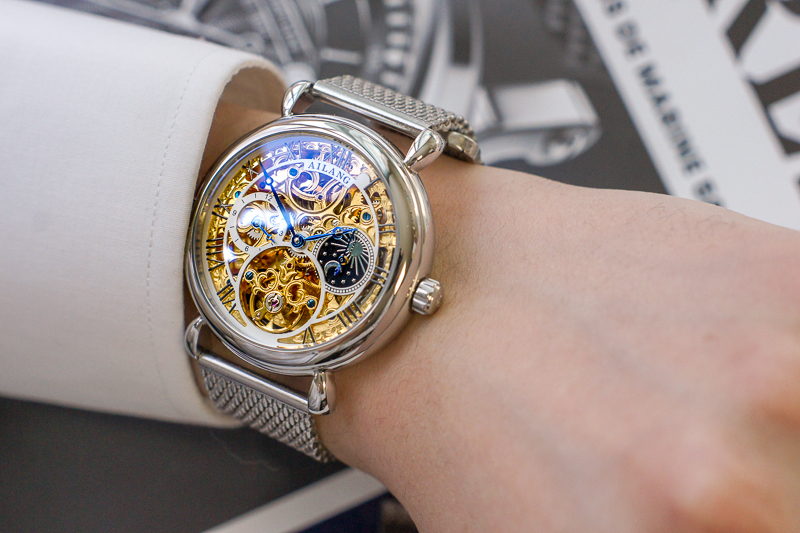 <b><p>Aylin IGS6815S male autotic clock wrist Luxury</p></b><b><p>ああイラン IGS6815S 男性 オートマチック 時計 手首 名品 メタル 品格のある</p></b><br /><br /><p align='center'>