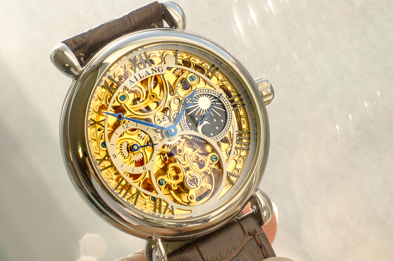 <b><p>Aylin IGS6815S male autotic clock wrist Luxury</p></b><b><p>ああイラン IGS6815S 男性 オートマチック 時計 手首 名品 メタル 品格のある</p></b><br /><br /><p align='center'>