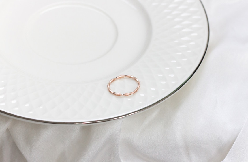 <b><p>silver cutting race Thread 925 Rose Gold</p></b><b><p>シルバー カッティング レース 糸リ 925 ローズゴールド 女性 アドリ ピンク</p></b><br /><br /><p align='center'>