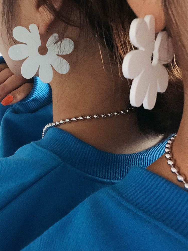 <b><p>isy earing Dres Ea styl Emotional imula casu</p></b><b><p>デイジー イヤリング ワンピースにも似合う 簡単スタイ 女心を刺激 カジュアル 個性満点</p></b><br /><br /><p align='center'>