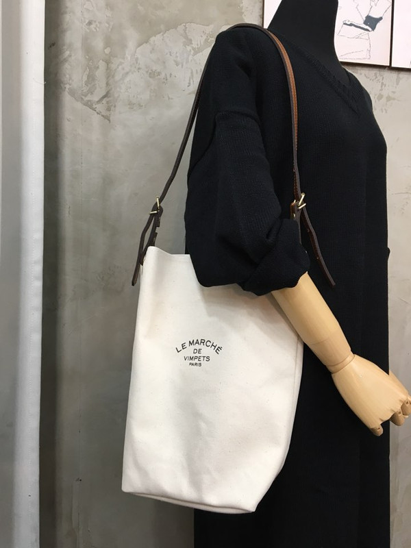 <b><p>Leather strap Eco-back Solid canvas Bl Stysh</p></b><b><p>レザーストラップエコバッグ硬いキャンバス黒洗練された外出ルックコーディネートバッグ快適なカジュアル大</p></b><br /><br /><p align='center'>