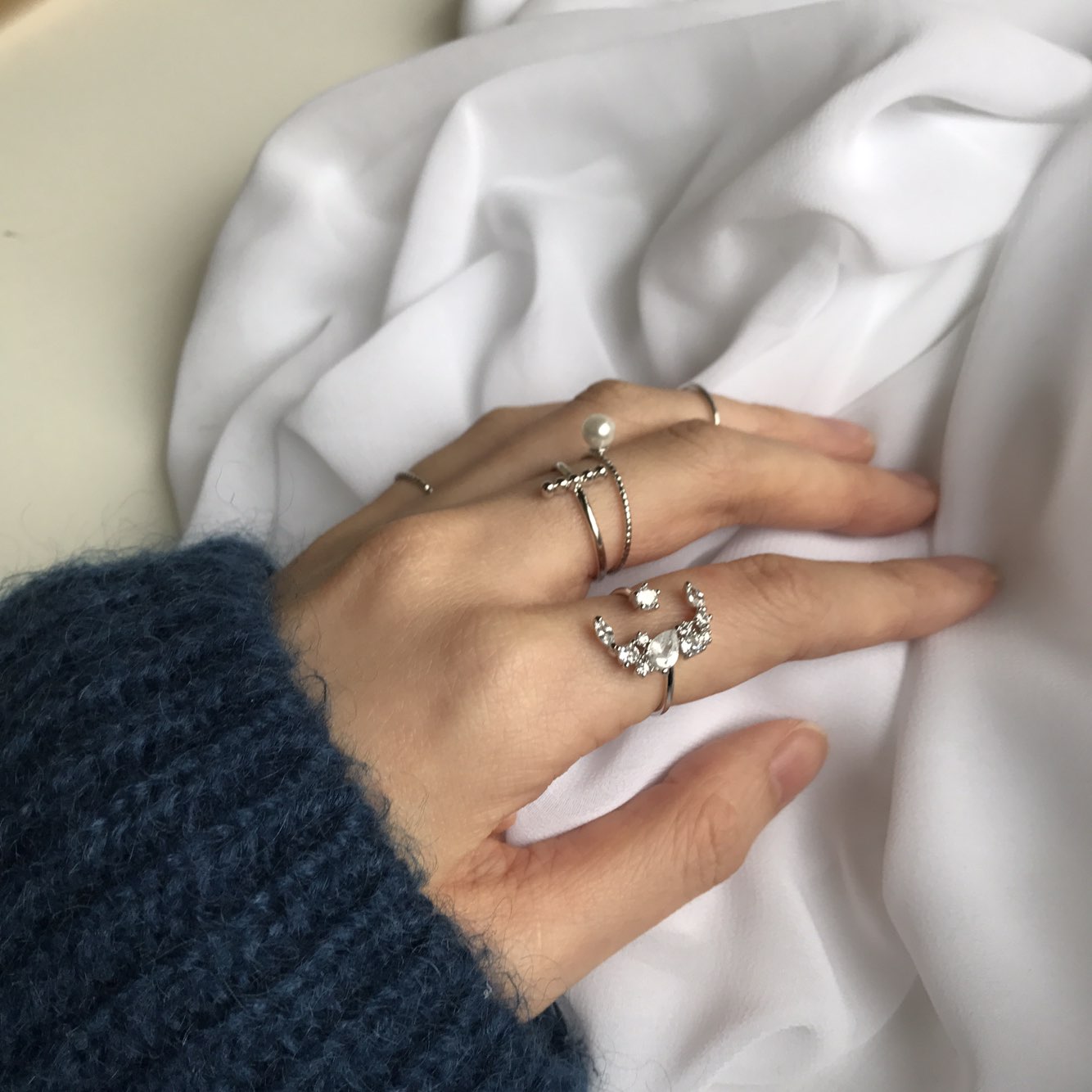 <b><p>Affection Cubic Pearl 5set ring Lovely item</p></b><b><p>ユーズド キュービック 真珠 5セット リング ラブリーアイテム 多様なコーディネートする</p></b><br /><br /><p align='center'>