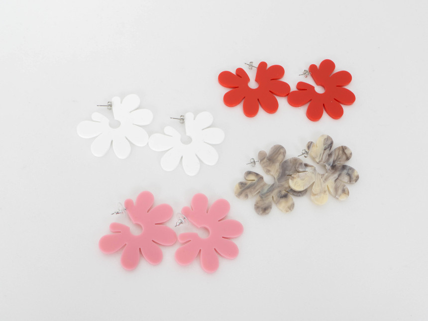 <b><p>isy earing Dres Ea styl Emotional imula casu</p></b><b><p>デイジー イヤリング ワンピースにも似合う 簡単スタイ 女心を刺激 カジュアル 個性満点</p></b><br /><br /><p align='center'>