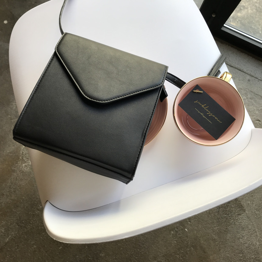 <b><p>Mini Square Shoulder Bag 3COL Daily Box Fashion</p></b><b><p>ミニ正方形スクエアショルダーバッグ3COLデイリーボックスバッグファッション女性四角クロスバック</p></b><br /><br /><p align='center'>