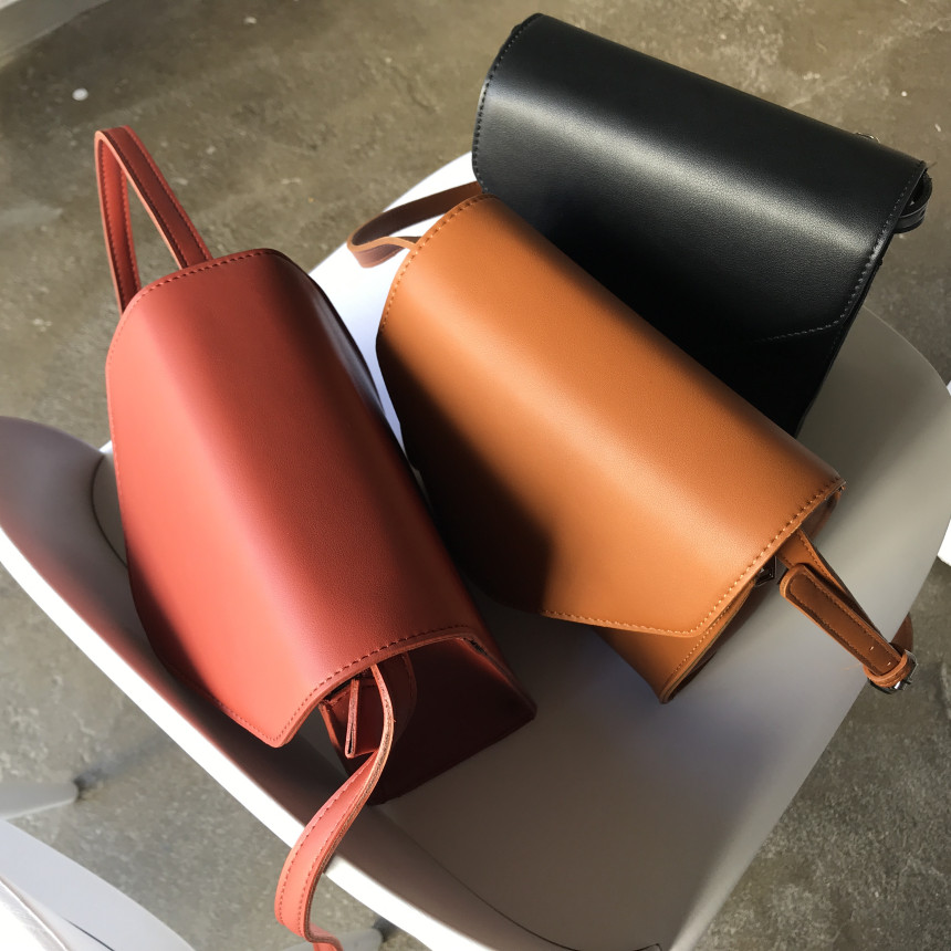 <b><p>Mini Square Shoulder Bag 3COL Daily Box Fashion</p></b><b><p>ミニ正方形スクエアショルダーバッグ3COLデイリーボックスバッグファッション女性四角クロスバック</p></b><br /><br /><p align='center'>