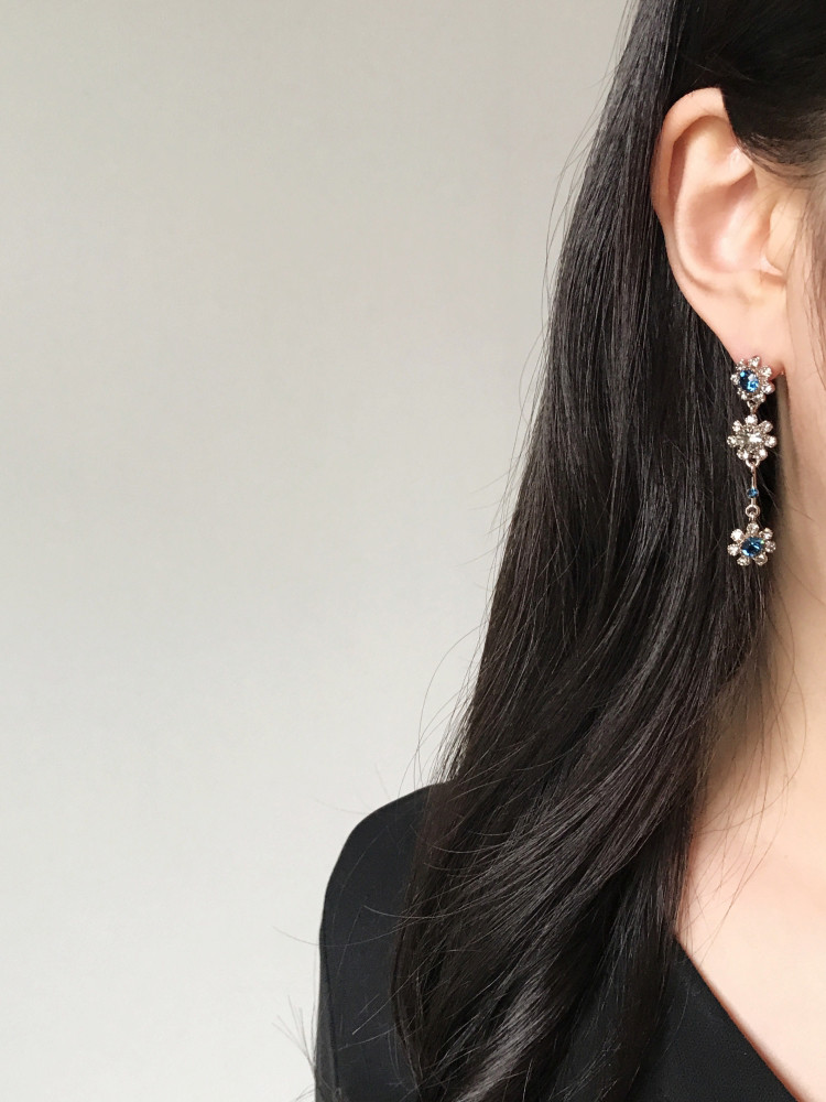 <b><p>925silver Loire Unknown Drop Earrings Bold</p></b><b><p>925silver ロワール オンバル ドロップイヤリング ボド 芸能人 アンティーク</p></b><br /><br /><p align='center'>