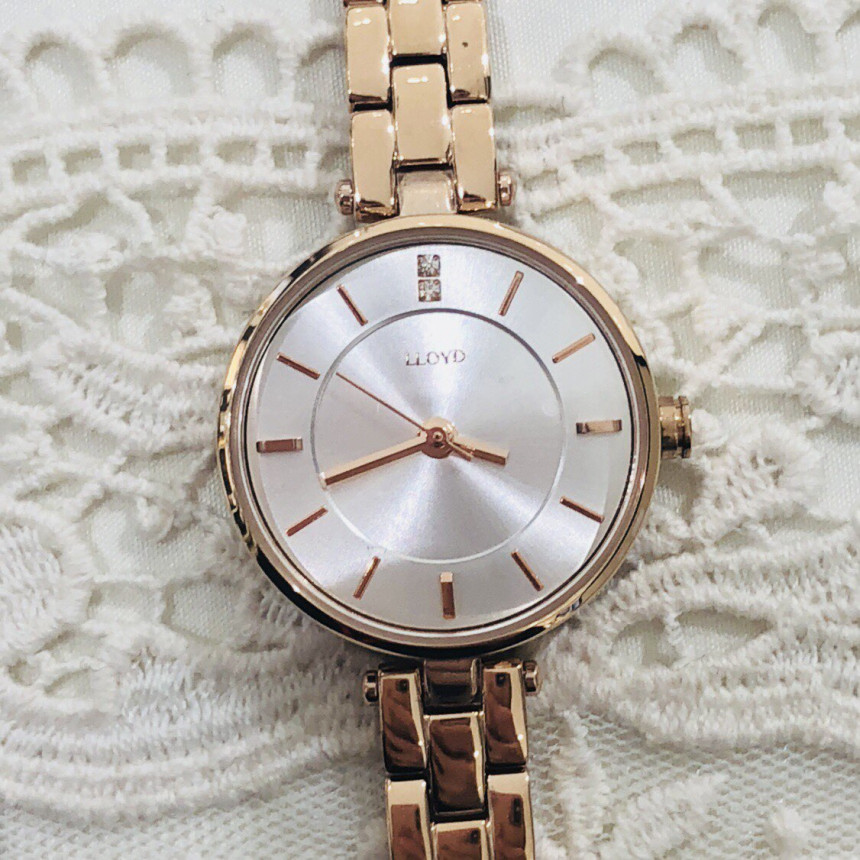 <b><p>Lloyd Nightfall feme cck Unique details Good</p></b><b><p>ロイド ナイトポール 女性 メタル 時計 ユニークなディテ ポイントサイクル良い</p></b><br /><br /><p align='center'>