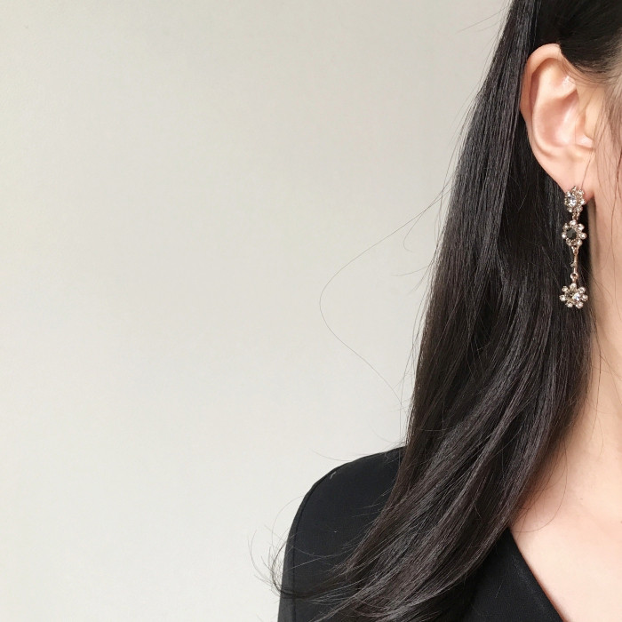 <b><p>925silver Loire Unknown Drop Earrings Bold</p></b><b><p>925silver ロワール オンバル ドロップイヤリング ボド 芸能人 アンティーク</p></b><br /><br /><p align='center'>