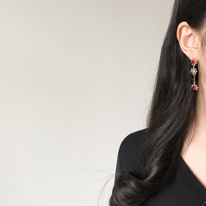 <b><p>925silver Loire Unknown Drop Earrings Bold</p></b><b><p>925silver ロワール オンバル ドロップイヤリング ボド 芸能人 アンティーク</p></b><br /><br /><p align='center'>