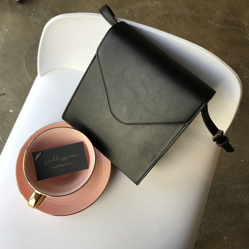 <b><p>Mini Square Shoulder Bag 3COL Daily Box Fashion</p></b><b><p>ミニ正方形スクエアショルダーバッグ3COLデイリーボックスバッグファッション女性四角クロスバック</p></b><br /><br /><p align='center'>