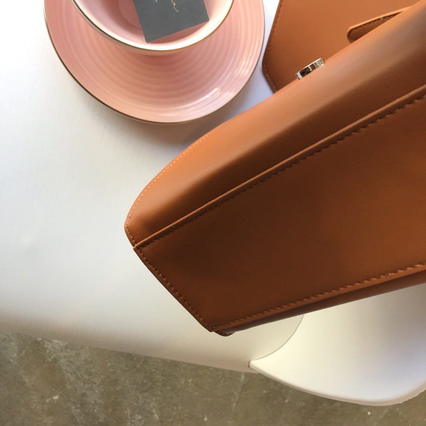 <b><p>Mini Square Shoulder Bag 3COL Daily Box Fashion</p></b><b><p>ミニ正方形スクエアショルダーバッグ3COLデイリーボックスバッグファッション女性四角クロスバック</p></b><br /><br /><p align='center'>