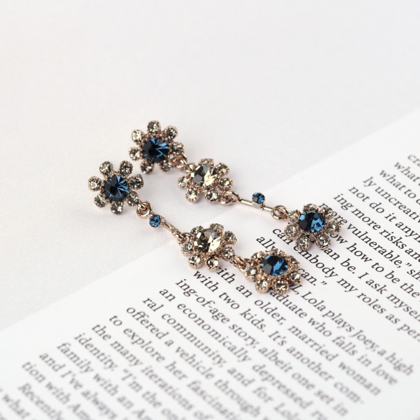 <b><p>925silver Loire Unknown Drop Earrings Bold</p></b><b><p>925silver ロワール オンバル ドロップイヤリング ボド 芸能人 アンティーク</p></b><br /><br /><p align='center'>