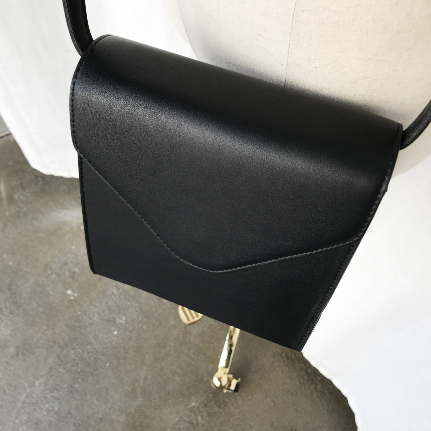 <b><p>Mini Square Shoulder Bag 3COL Daily Box Fashion</p></b><b><p>ミニ正方形スクエアショルダーバッグ3COLデイリーボックスバッグファッション女性四角クロスバック</p></b><br /><br /><p align='center'>