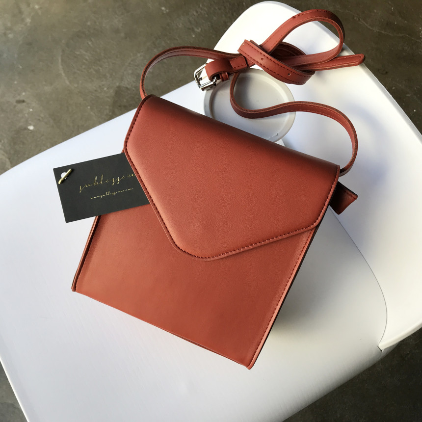 <b><p>Mini Square Shoulder Bag 3COL Daily Box Fashion</p></b><b><p>ミニ正方形スクエアショルダーバッグ3COLデイリーボックスバッグファッション女性四角クロスバック</p></b><br /><br /><p align='center'>