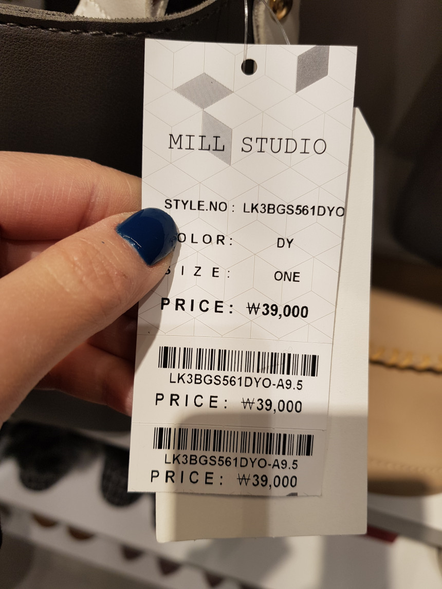 <b><p>Wheat Studio shoulder bag LK3BGS561 Women's</p></b><b><p>小麦スタジオすっきり柄ショルダーバッグLK3BGS561女性コーディネート日常のファッション清純なデ</p></b><br /><br /><p align='center'>