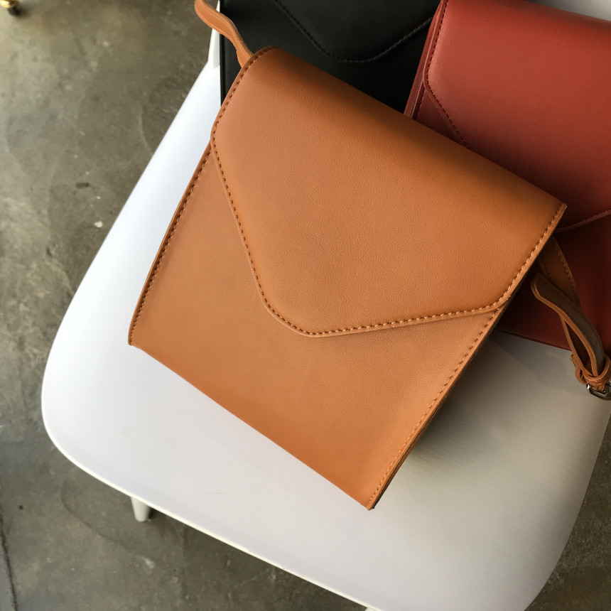 <b><p>Mini Square Shoulder Bag 3COL Daily Box Fashion</p></b><b><p>ミニ正方形スクエアショルダーバッグ3COLデイリーボックスバッグファッション女性四角クロスバック</p></b><br /><br /><p align='center'>