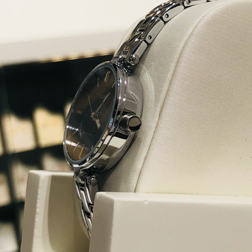 <b><p>Lloyd Nightfall feme cck Unique details Good</p></b><b><p>ロイド ナイトポール 女性 メタル 時計 ユニークなディテ ポイントサイクル良い</p></b><br /><br /><p align='center'>