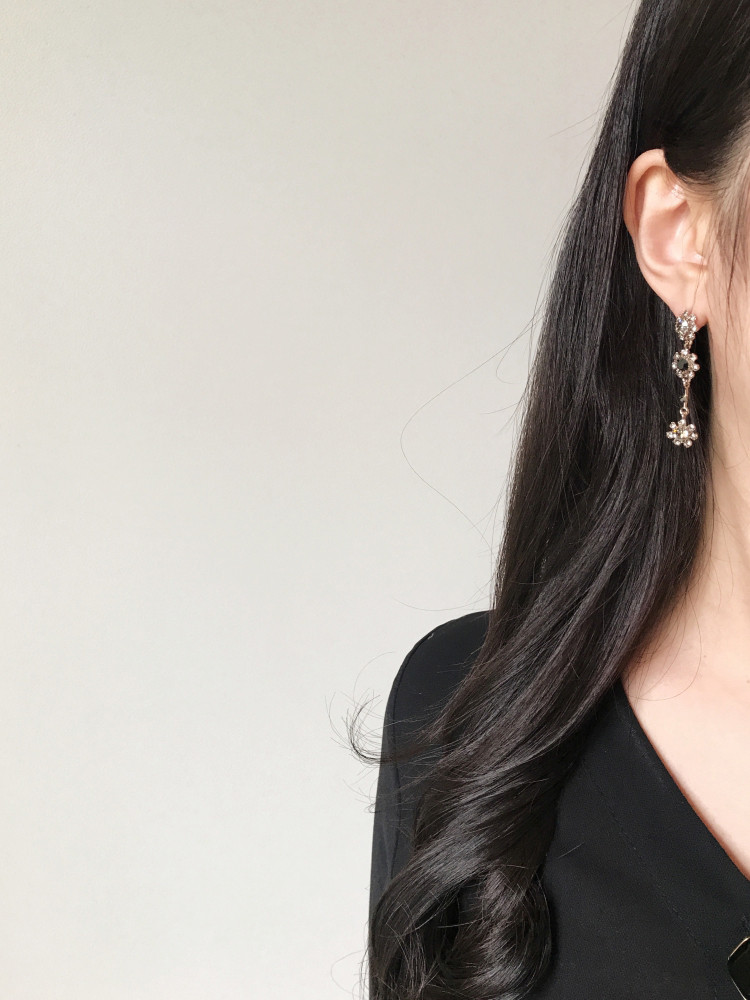 <b><p>925silver Loire Unknown Drop Earrings Bold</p></b><b><p>925silver ロワール オンバル ドロップイヤリング ボド 芸能人 アンティーク</p></b><br /><br /><p align='center'>