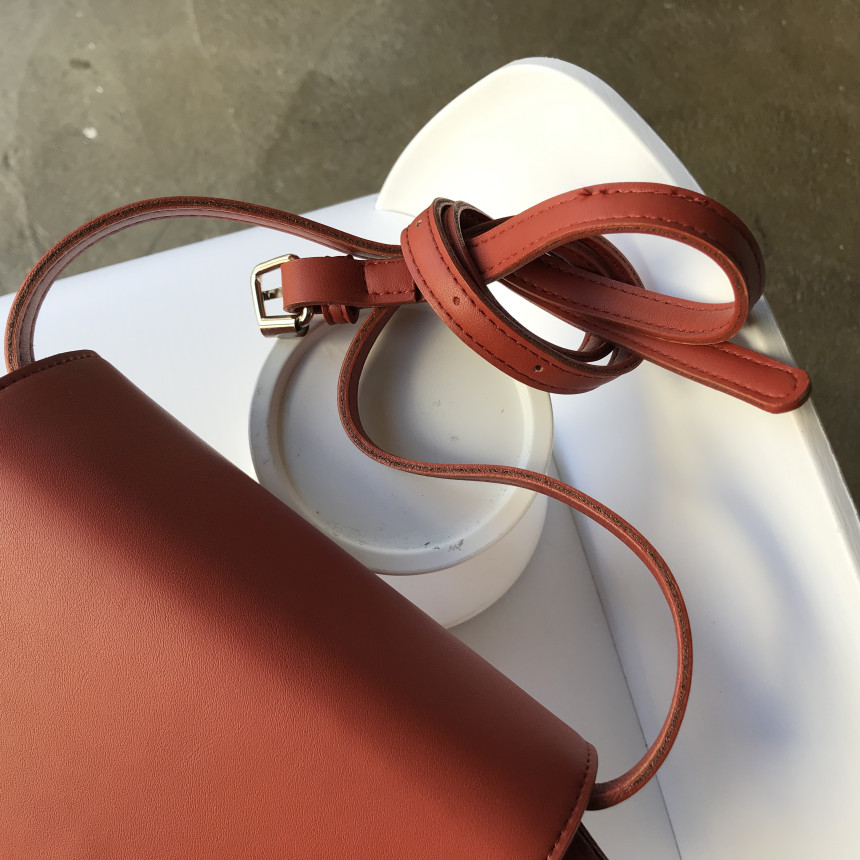 <b><p>Mini Square Shoulder Bag 3COL Daily Box Fashion</p></b><b><p>ミニ正方形スクエアショルダーバッグ3COLデイリーボックスバッグファッション女性四角クロスバック</p></b><br /><br /><p align='center'>