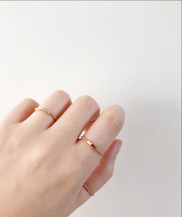 <b><p>GOLD Cubic Bar Daily Gud Ring</p></b><b><p>ゴールド キュービックバーデイリーガードリング</p></b><br /><br /><p align='center'>