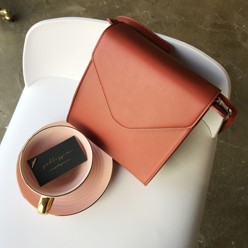 <b><p>Mini Square Shoulder Bag 3COL Daily Box Fashion</p></b><b><p>ミニ正方形スクエアショルダーバッグ3COLデイリーボックスバッグファッション女性四角クロスバック</p></b><br /><br /><p align='center'>