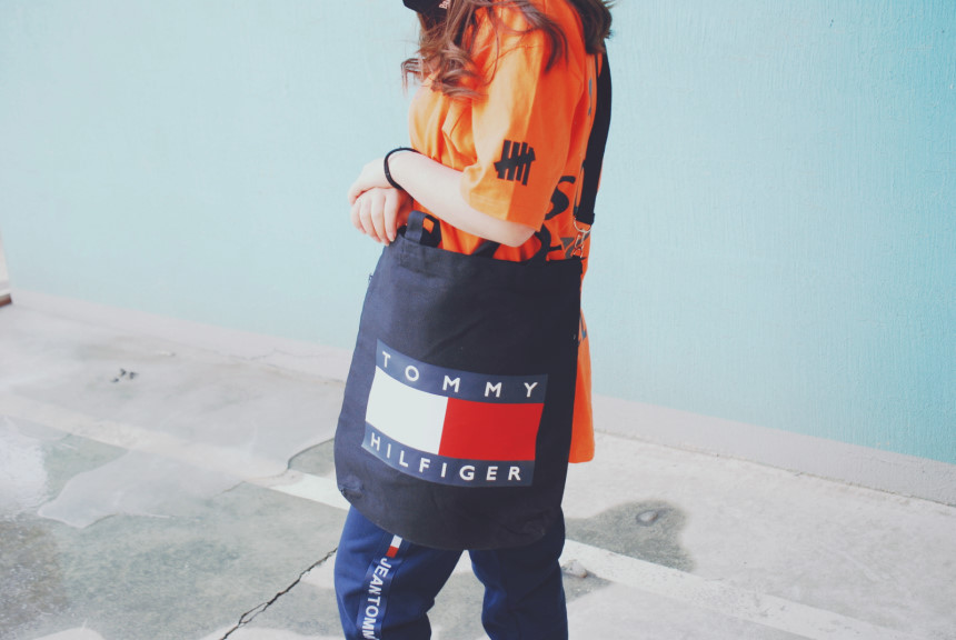 <b><p>Unisex Couple Tommy Eco Bag Ver.2 Men's</p></b><b><p>ユニセックスのカップル畳エコバックVER.2即日発送出荷速い男ギフト10代女性のバッグデイリーコーデ</p></b><br /><br /><p align='center'>