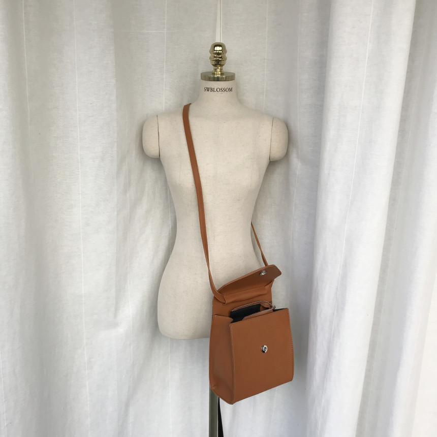 <b><p>Mini Square Shoulder Bag 3COL Daily Box Fashion</p></b><b><p>ミニ正方形スクエアショルダーバッグ3COLデイリーボックスバッグファッション女性四角クロスバック</p></b><br /><br /><p align='center'>