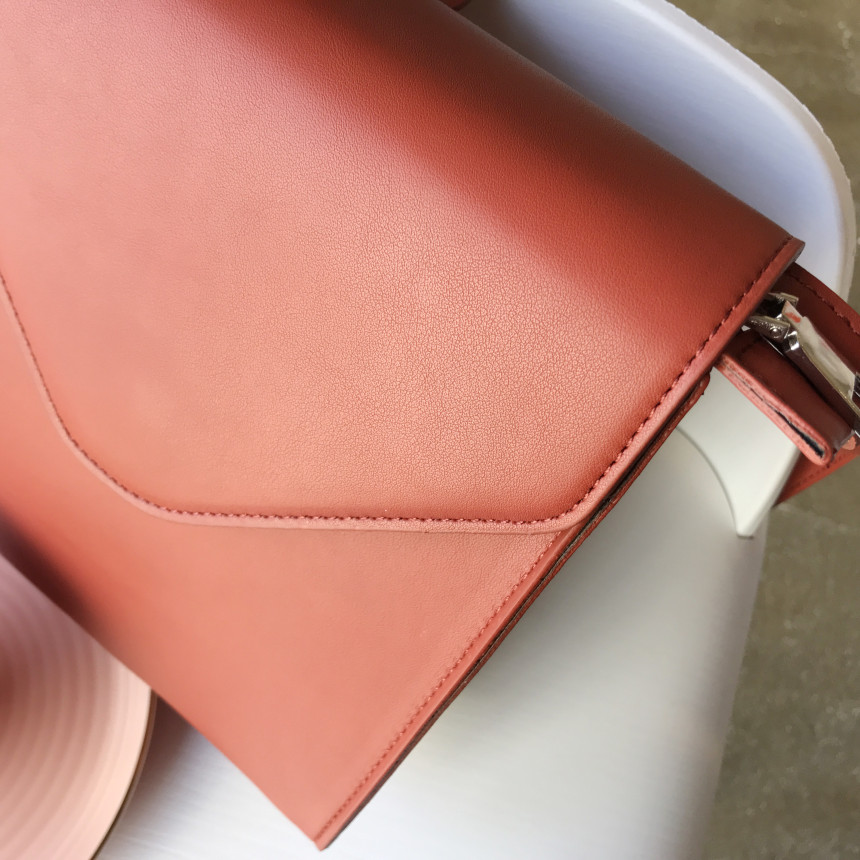 <b><p>Mini Square Shoulder Bag 3COL Daily Box Fashion</p></b><b><p>ミニ正方形スクエアショルダーバッグ3COLデイリーボックスバッグファッション女性四角クロスバック</p></b><br /><br /><p align='center'>