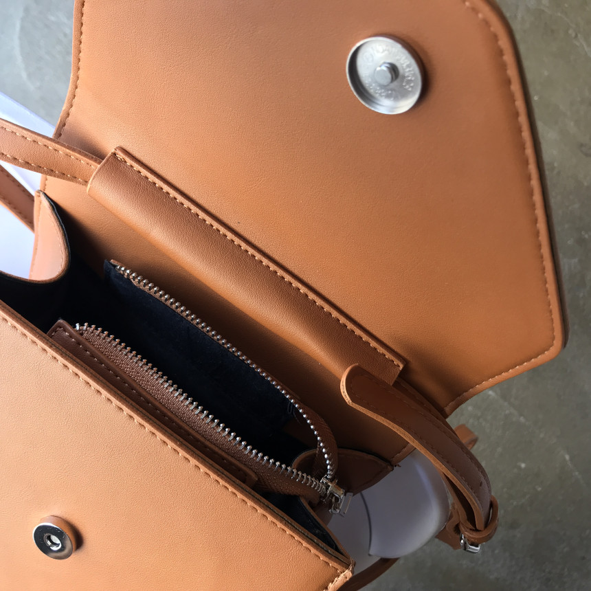 <b><p>Mini Square Shoulder Bag 3COL Daily Box Fashion</p></b><b><p>ミニ正方形スクエアショルダーバッグ3COLデイリーボックスバッグファッション女性四角クロスバック</p></b><br /><br /><p align='center'>