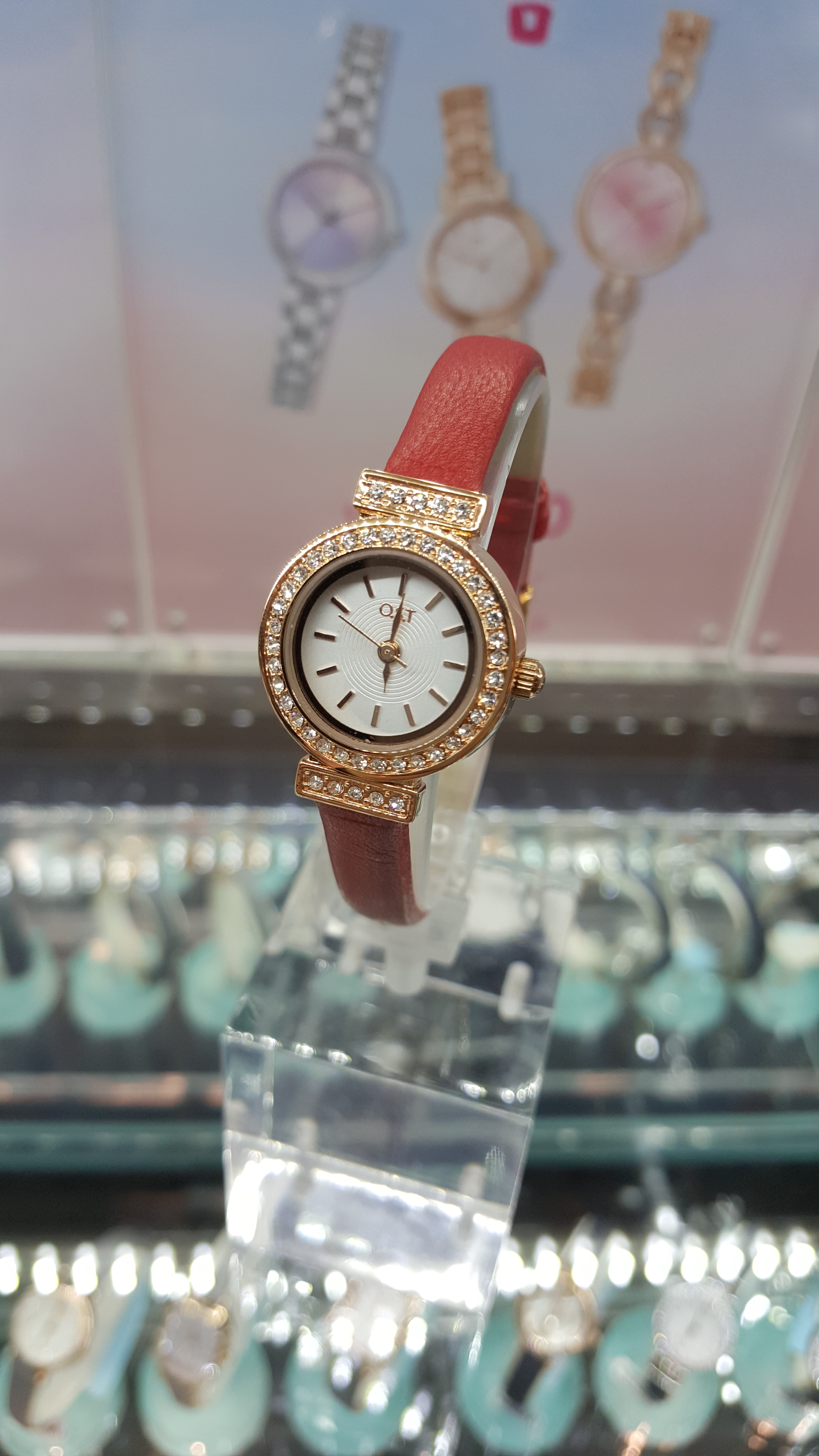 <b><p>OST Sun apple clock OTW114928APD</p></b><b><p>OST 太陽のリンゴ時計 OTW114928APD</p></b><br /><br /><p align='center'>