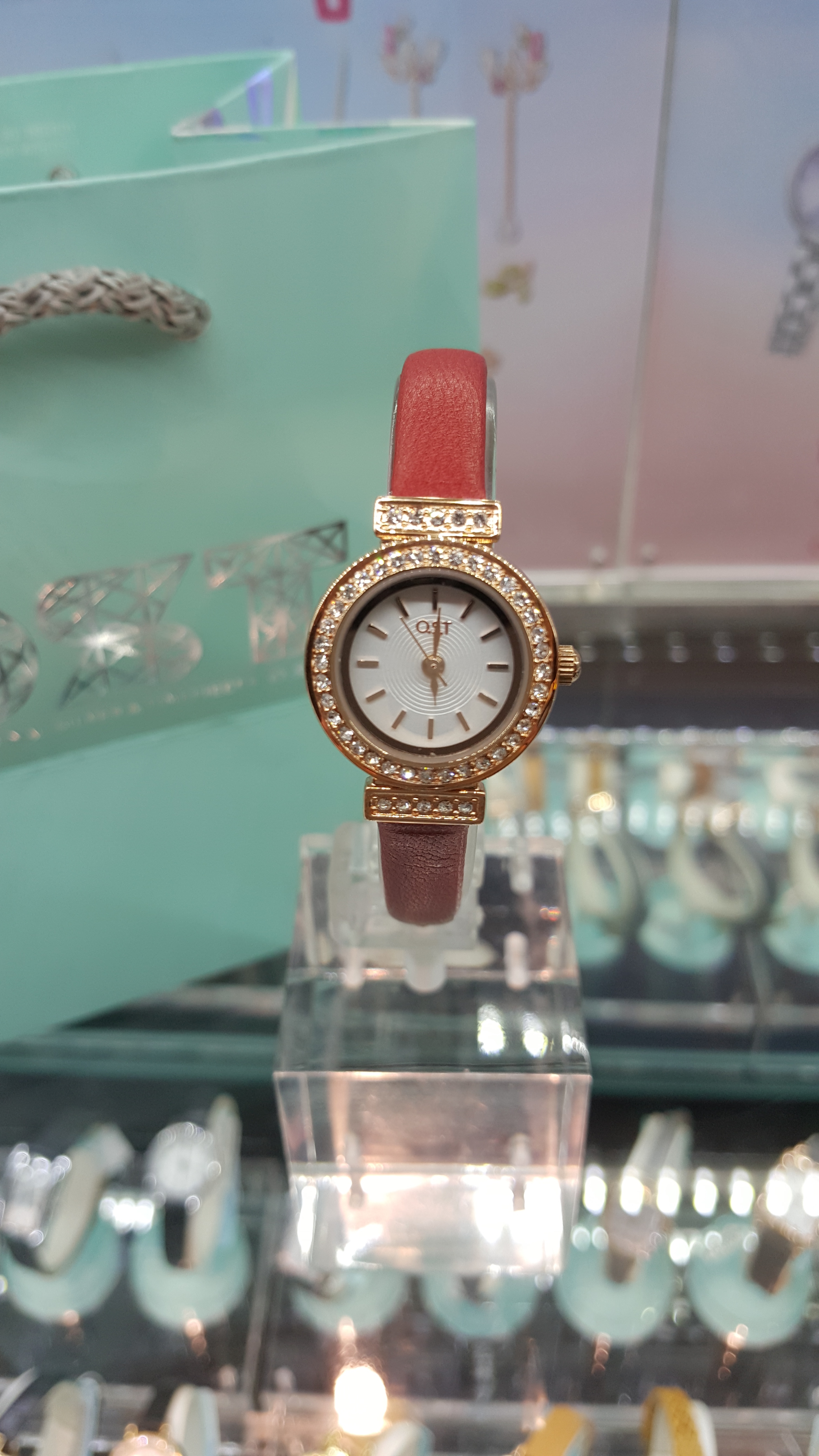 <b><p>OST Sun apple clock OTW114928APD</p></b><b><p>OST 太陽のリンゴ時計 OTW114928APD</p></b><br /><br /><p align='center'>